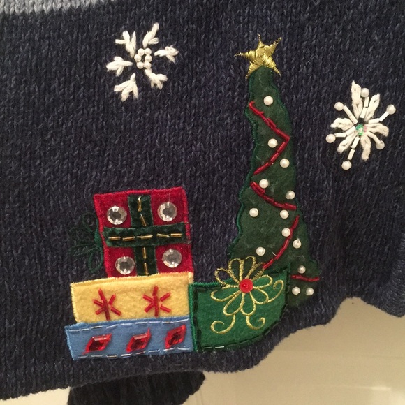 Tiara International Christmas Collection sweater - Picture 5 of 9